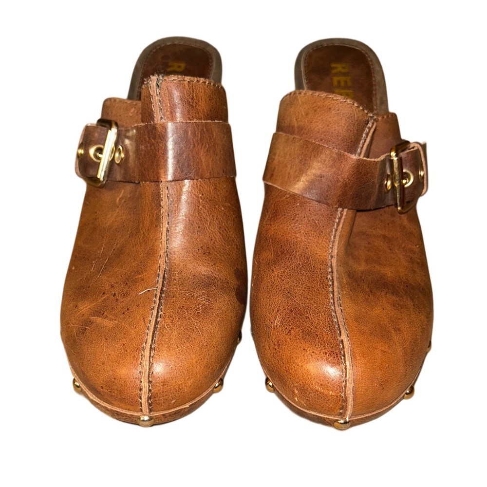 Brand: Report

Size: 8 

 Brown Heels with Chunky Heel and Suede Material 🛍️🛒✨ - Picture 2 of 3